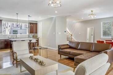 تختخواب و صبحانه Spacious 3 Bed House Near Md Anderson