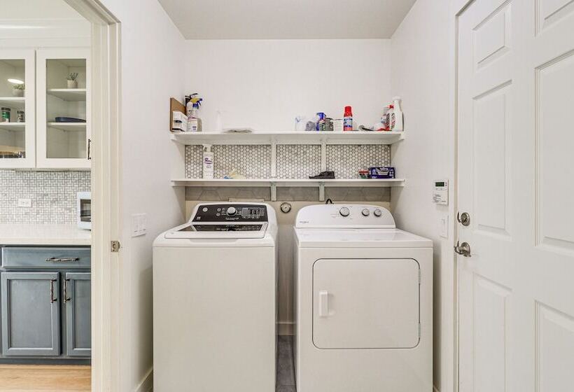 Centrally Located Austin Home W/ Private Patio!