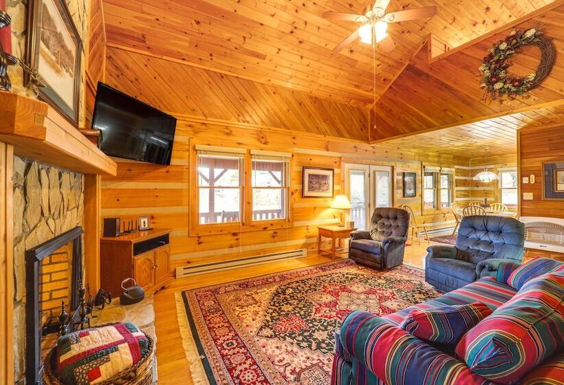Charming Boone Cabin < 9 Mi To Appalachian Ski Mtn