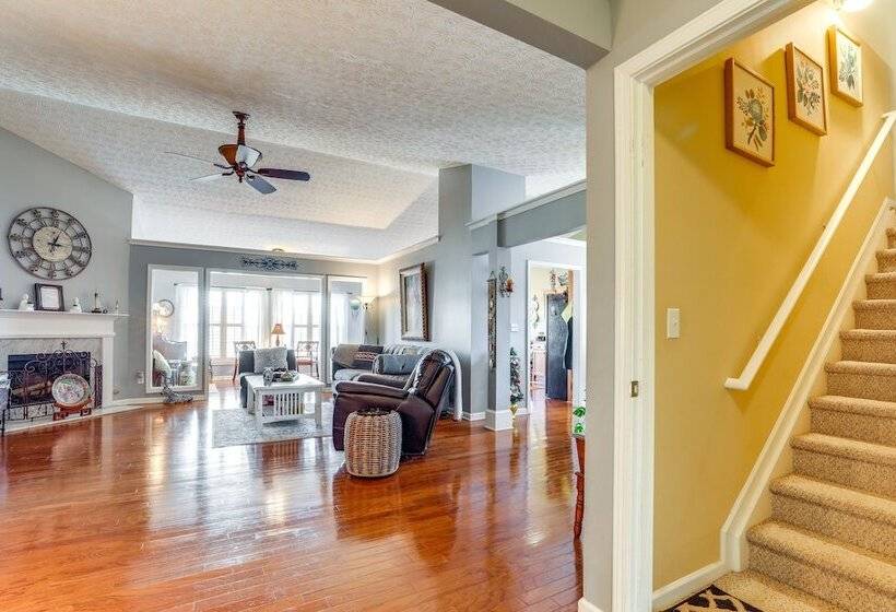 Cozy Buford Home W/ Piano ~ Mins To Lake Lanier!