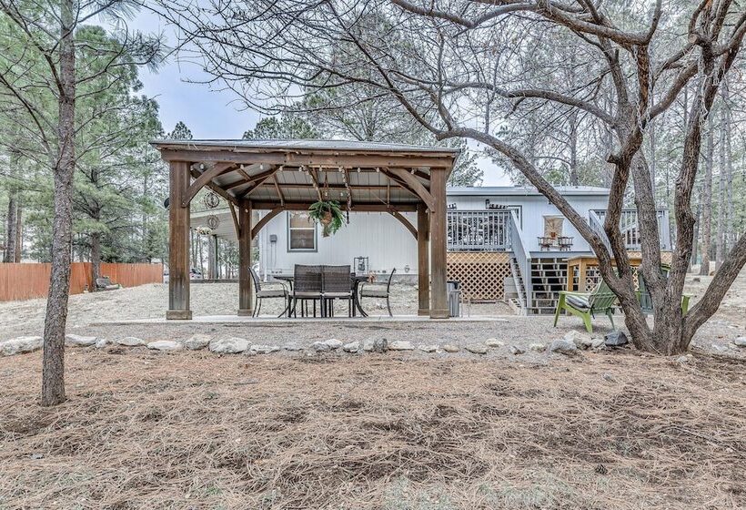 Ruidoso Cabin Retreat W/ Grill, Deck & Gazebo!