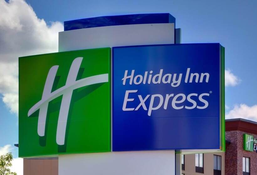 هتل Holiday Inn Express Long Island City E New York, An Ihg