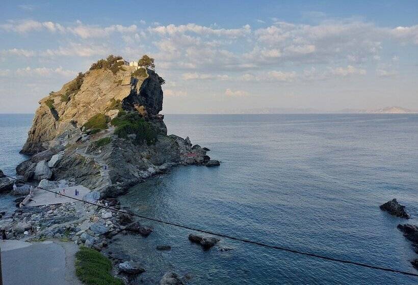 هتل Maeiz Skopelos