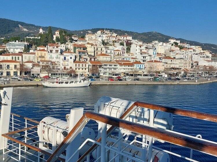هتل Maeiz Skopelos