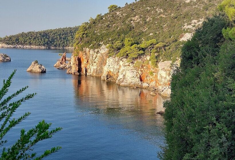 هتل Maeiz Skopelos