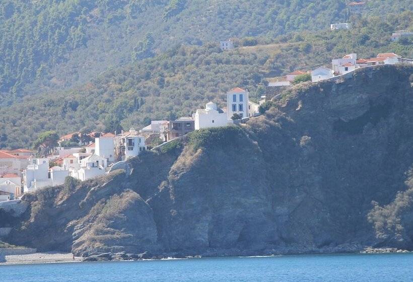 هتل Maeiz Skopelos