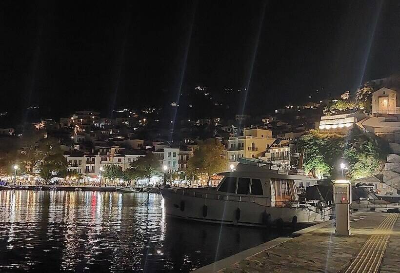 هتل Maeiz Skopelos