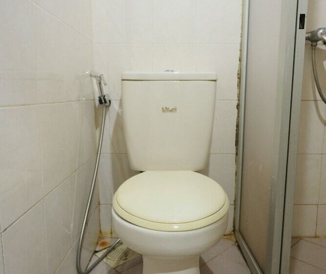 فندق Oyo 93671 Sir Homestay