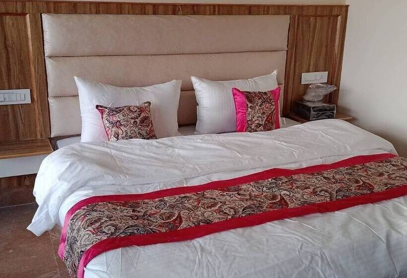 هتل The Himalayan Odyssey And Cottages