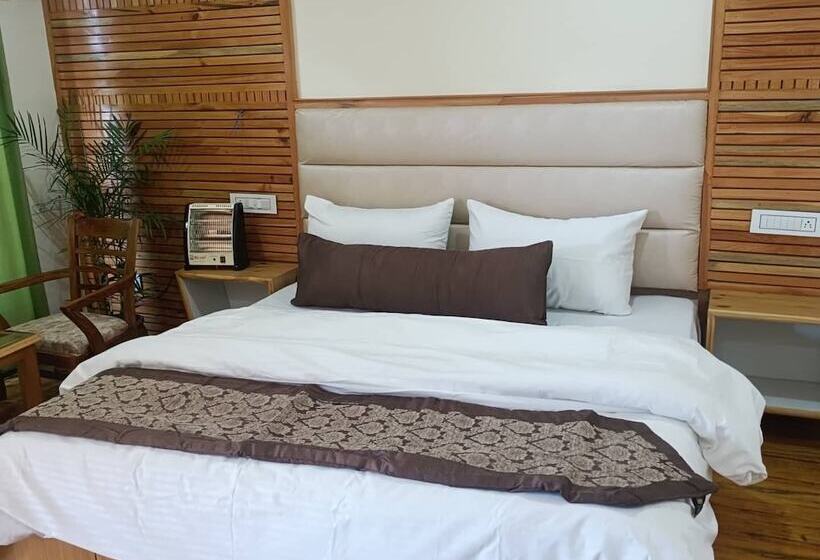 هتل The Himalayan Odyssey And Cottages