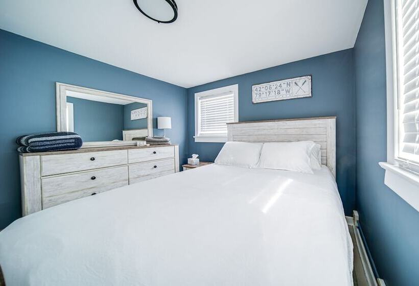 Waterfront Chautauqua Lake Home W/ Stunning Views