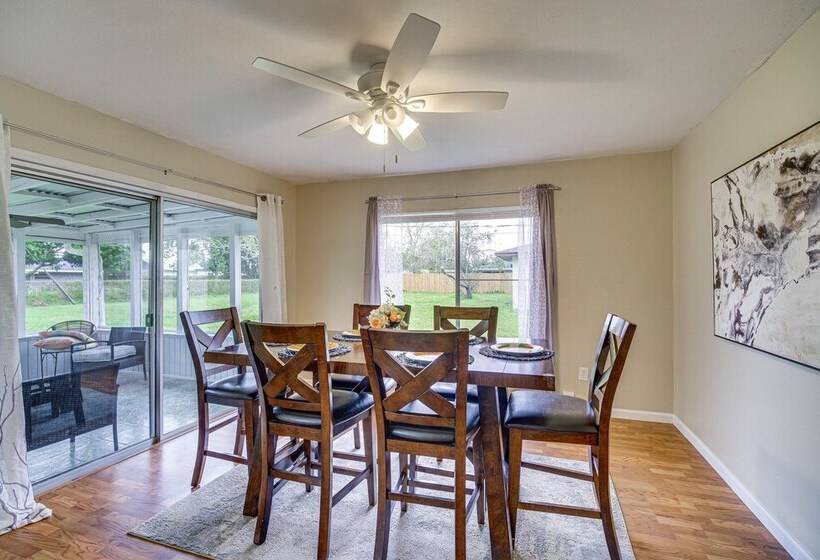 Palm Bay Home W/ Screened Porch   8 Mi To Beaches!