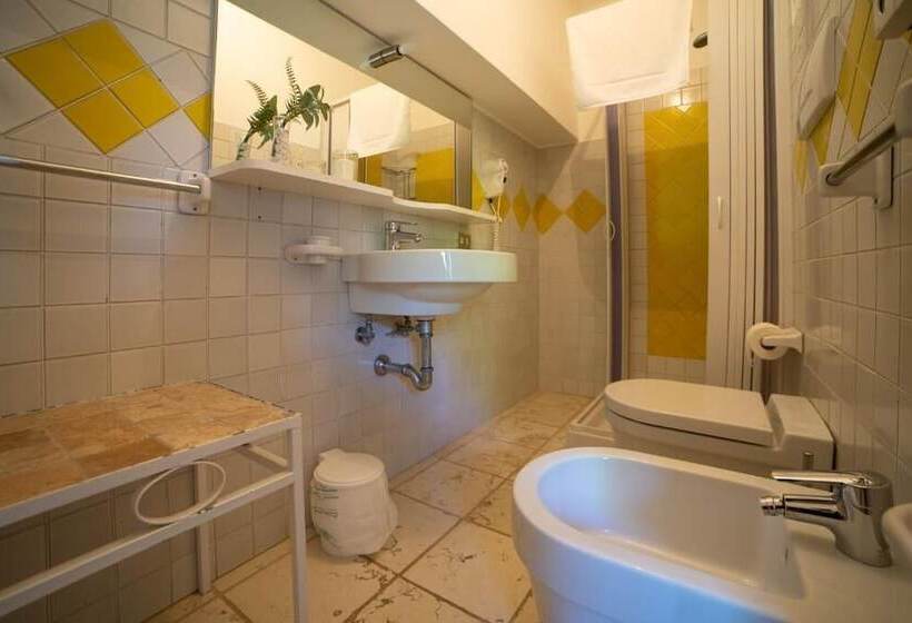 Пансион Villa Clori