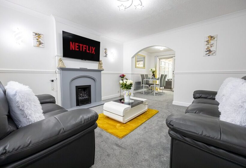レジデンス Captivating 3 Bed House In Blackburn