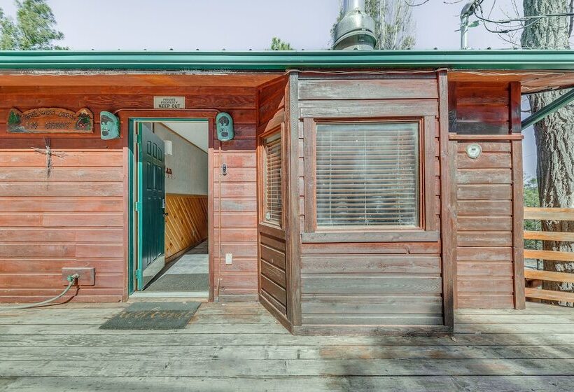 Ruidoso Cabin W/ Deck ~ 1 Mi To Midtown!