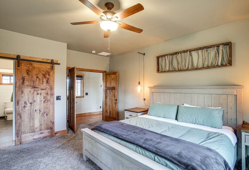 Spacious Priest River Retreat: 35 Mi To Schweitzer