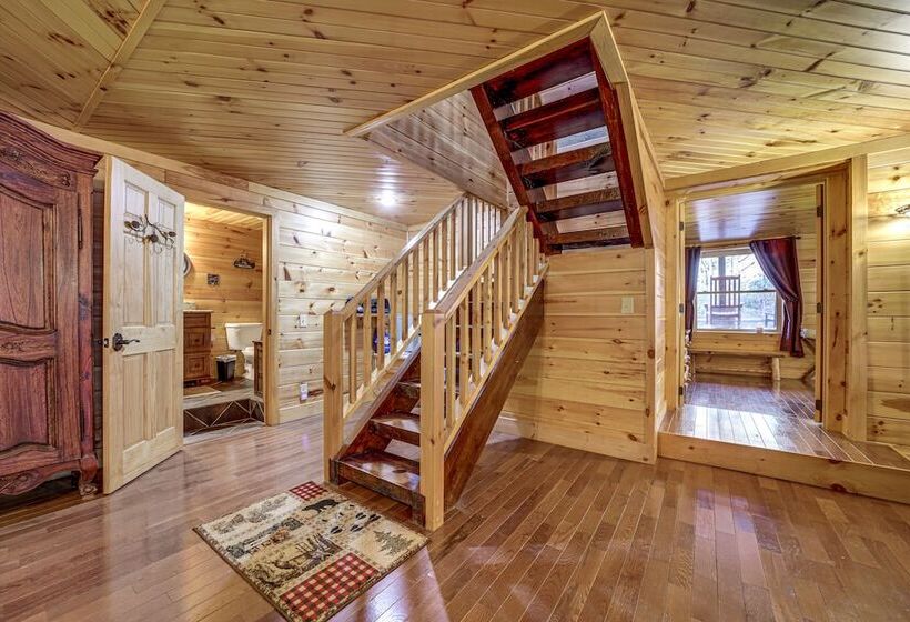 Twin Creeks Lodge  W/ Hot Tub < 1 Mi To Lake!