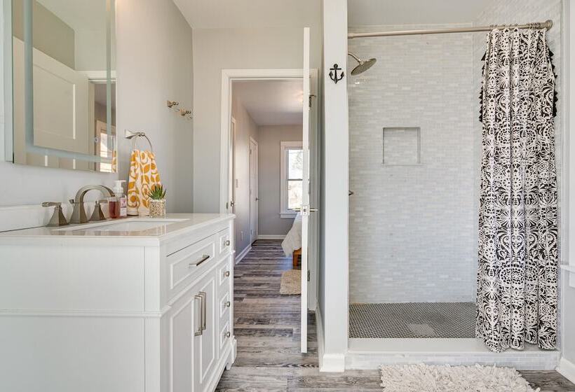 Waterfront Buckeye Lake Home W/ Deck & Dock!