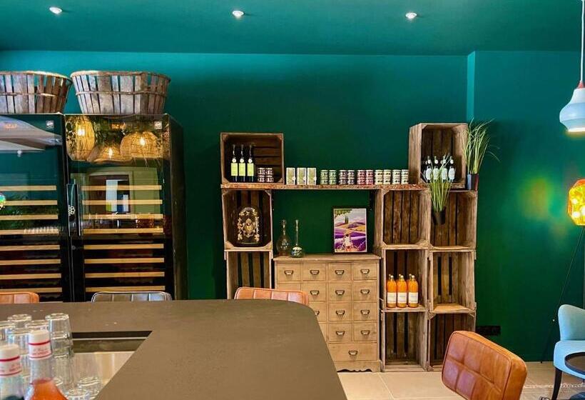 Aparthotel Adagio Access Porte De Camargue