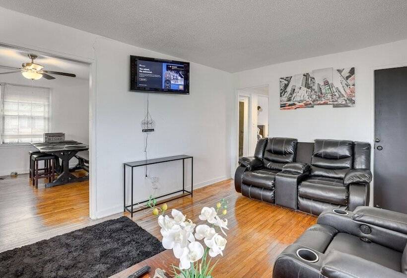 Birmingham Home W/ Smart Tv: 5 Mi To Downtown!