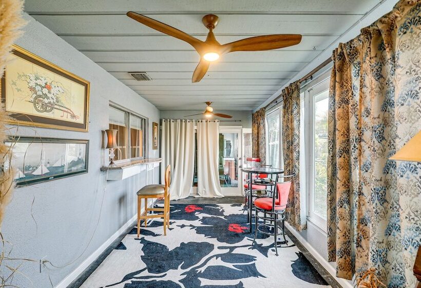 Canal Front Ruskin Home W/ Private Hot Tub & Dock!