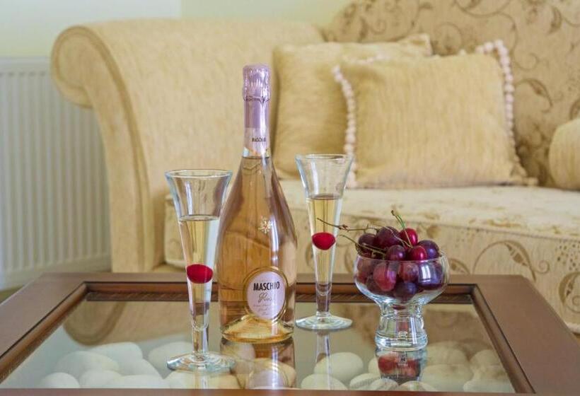 Belle View Hotel   Sea View & Sunset