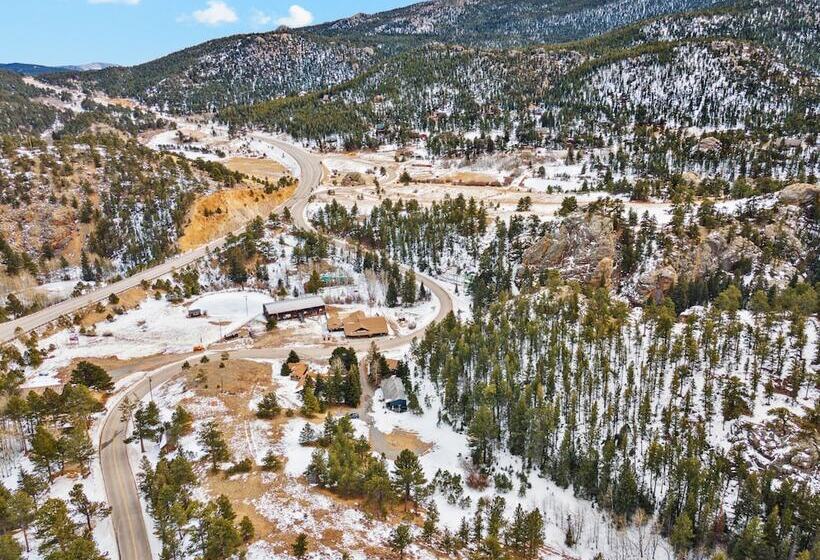 فندق Ferncliff Lodge