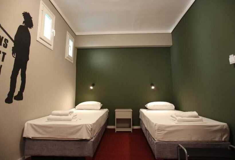 هتل Stay Hybrid Hostel