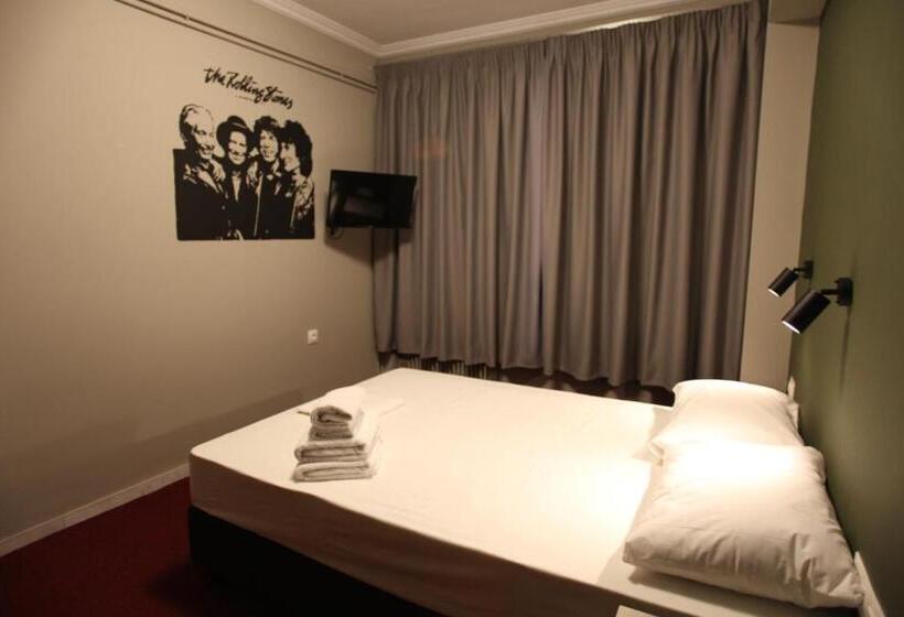 هتل Stay Hybrid Hostel