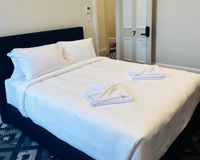 Tempe Hotel Sydney