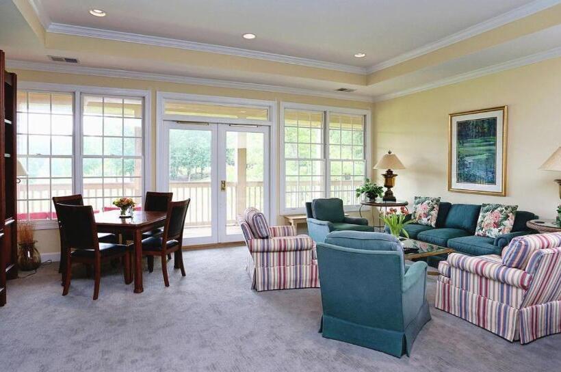 فندق The Inn At Governors Club