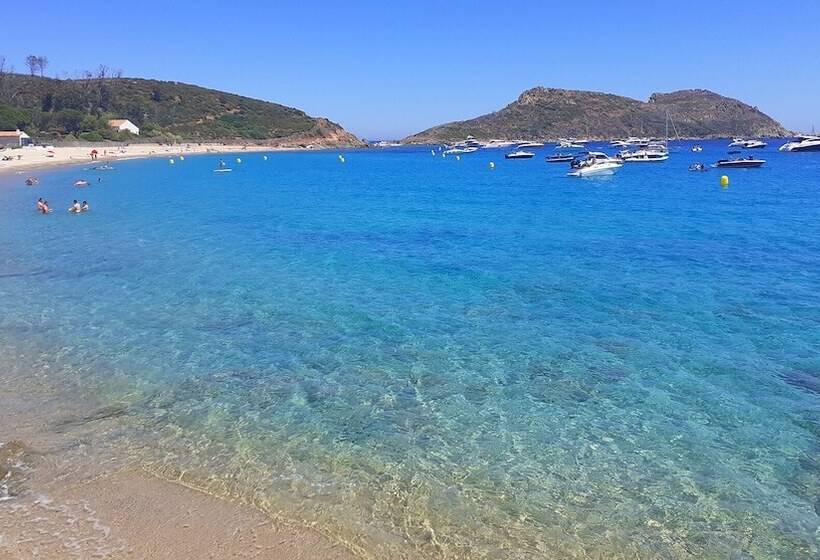 پانسیون Camping Domaine Du Golfe De Saint Tropez