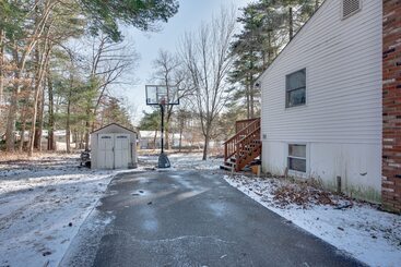 Pet Friendly Merrimack Home W/ Grill: 8 Mi To Mall
