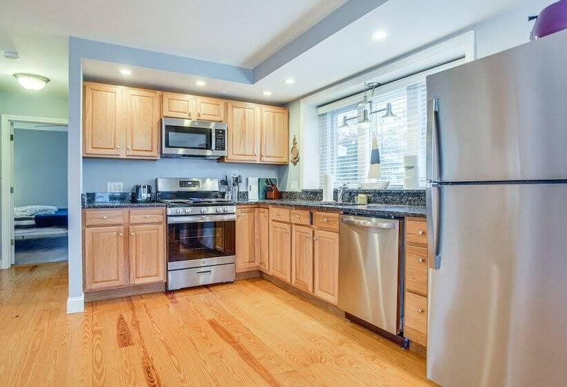 South Yarmouth Home W/ Gas Grill < 2 Mi To Beaches