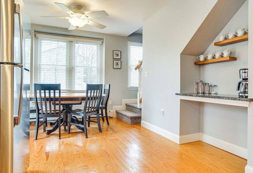 South Yarmouth Home W/ Gas Grill < 2 Mi To Beaches