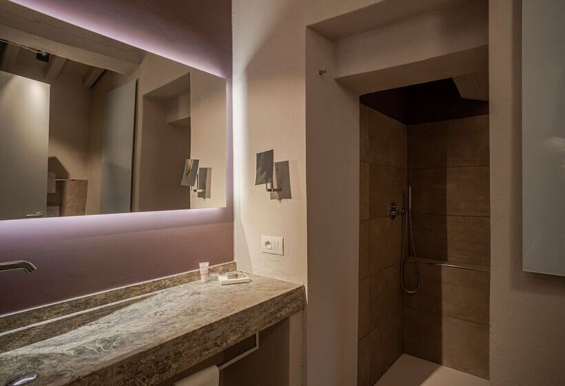 هتل Borgo Elissa