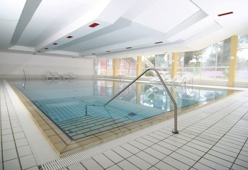 호텔 Resort Centinera