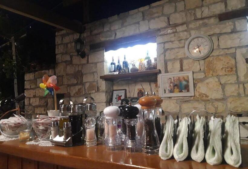 Guesthouse & Hostel Lorenc