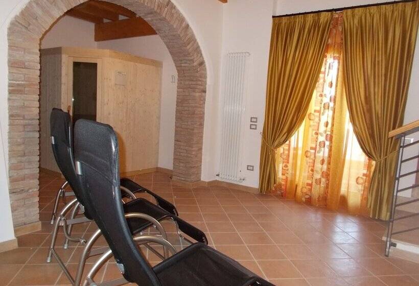 هتل Agriturismo Al Tralcio