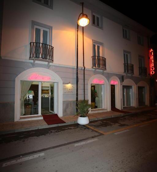 فندق Albergo Residenziale La Corte