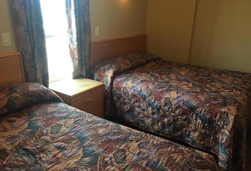 בית מלון כפרי Avalon Inn
