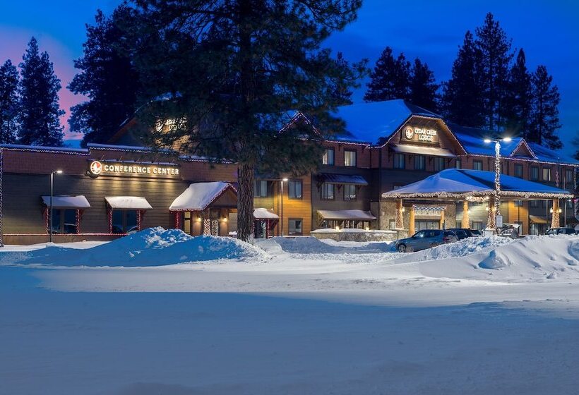 בית מלון כפרי Cedar Creek Lodge & Conference Center