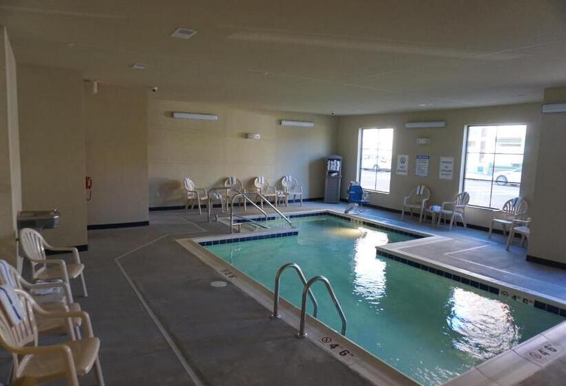 Cobblestone Hotel & Suites   Chippewa Falls