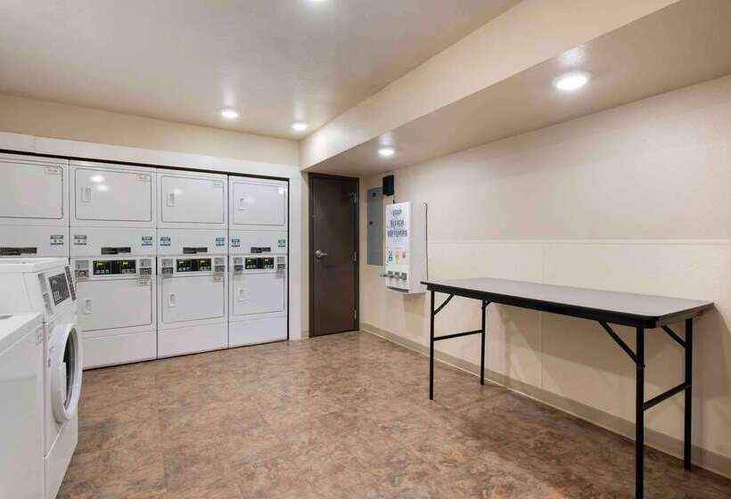 בית מלון כפרי Extended Stay America Select Suites  Lake Worth