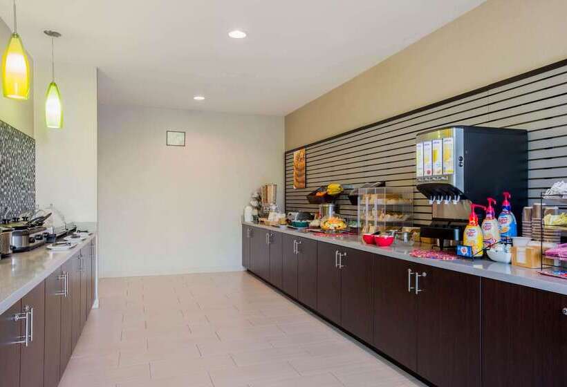 هتل La Quinta By Wyndham Mcallen Convention Center