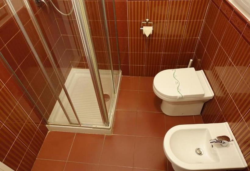 هتل Sami Luxury Rooms