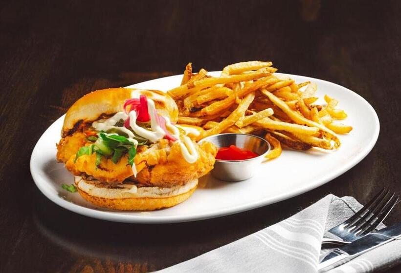 בית מלון כפרי Leveque, Autograph Collection