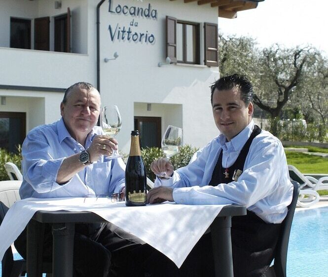 هتل Locanda Da Vittorio