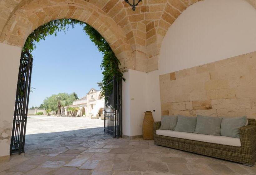 Отель Masseria Mazzetta Salento Corte Del Falconiere B&b