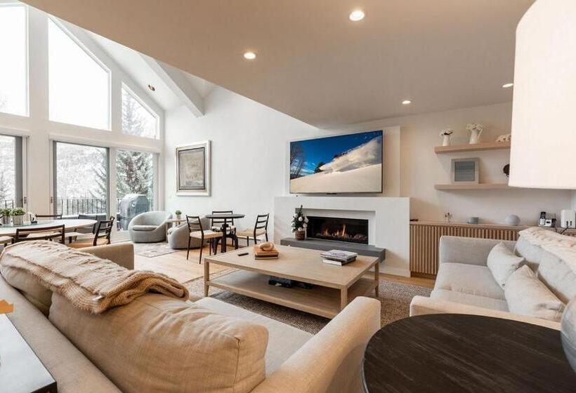 Northwood S Ski In Ski Out By Vail Realty